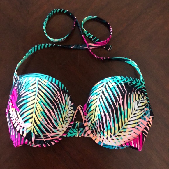 Shade Shore Bikini Top Ddd New Bikinis Bikini Swimsuits Bikini Tops